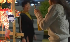 “中国地摊王”们正横扫海外，接住泼天富贵只因都做对这一件「小事」