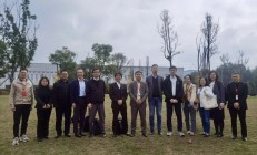 清华大学、丰田中央研究所领导专家一行莅临长虹格润参观考察